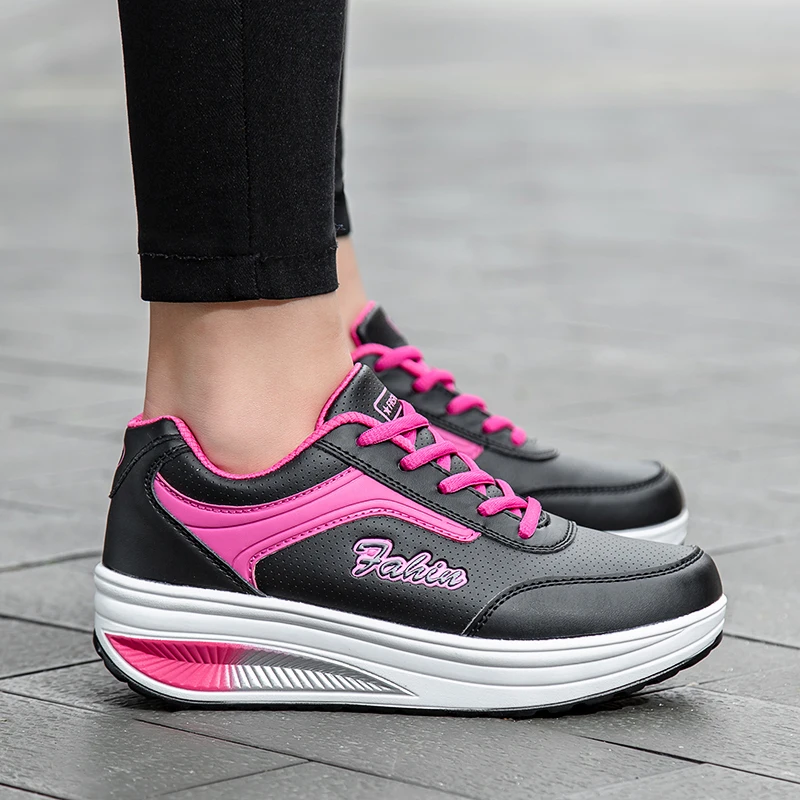 Летние вентилируемые беговые кроссовки женские спортивная обувь на платформе