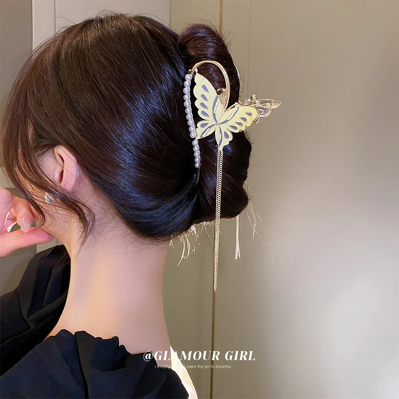 

Mesh Red Diamond Inlaid Butterfly Pearl Tassel Hair Clip With Curly On The Back