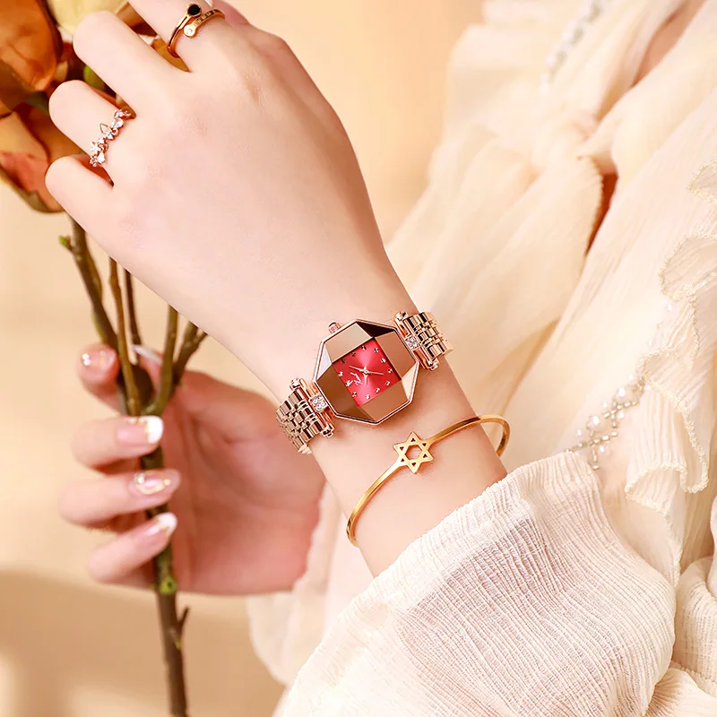 

Часы женские кварцевые с квадратным циферблатом из нержавеющей стали