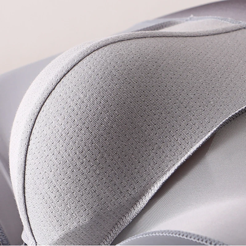 Men Panties Ice Silk Seamless Sexy Underwear Ultra Thin Breathable Flat Shorts 5A Antibacterial Mulberry Silk Flat Shorts Boxers