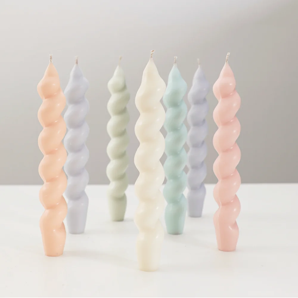 

Popular Sculptural Wavy Spiral Fillar Candle Silicone Mold DIY Twisted Wave Taper Candles Moulds Rope Taper Candle Mold