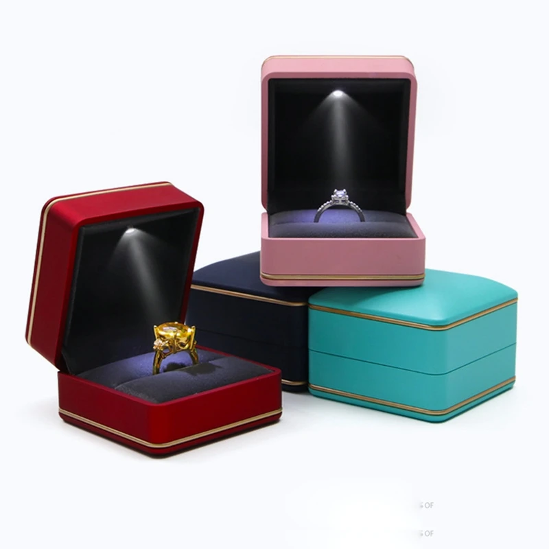 

Fashion Luxury Jewelry Box Custom Logo Engagement Wedding Rings Pendants Boxes Jewellery Gift Case With Led Light