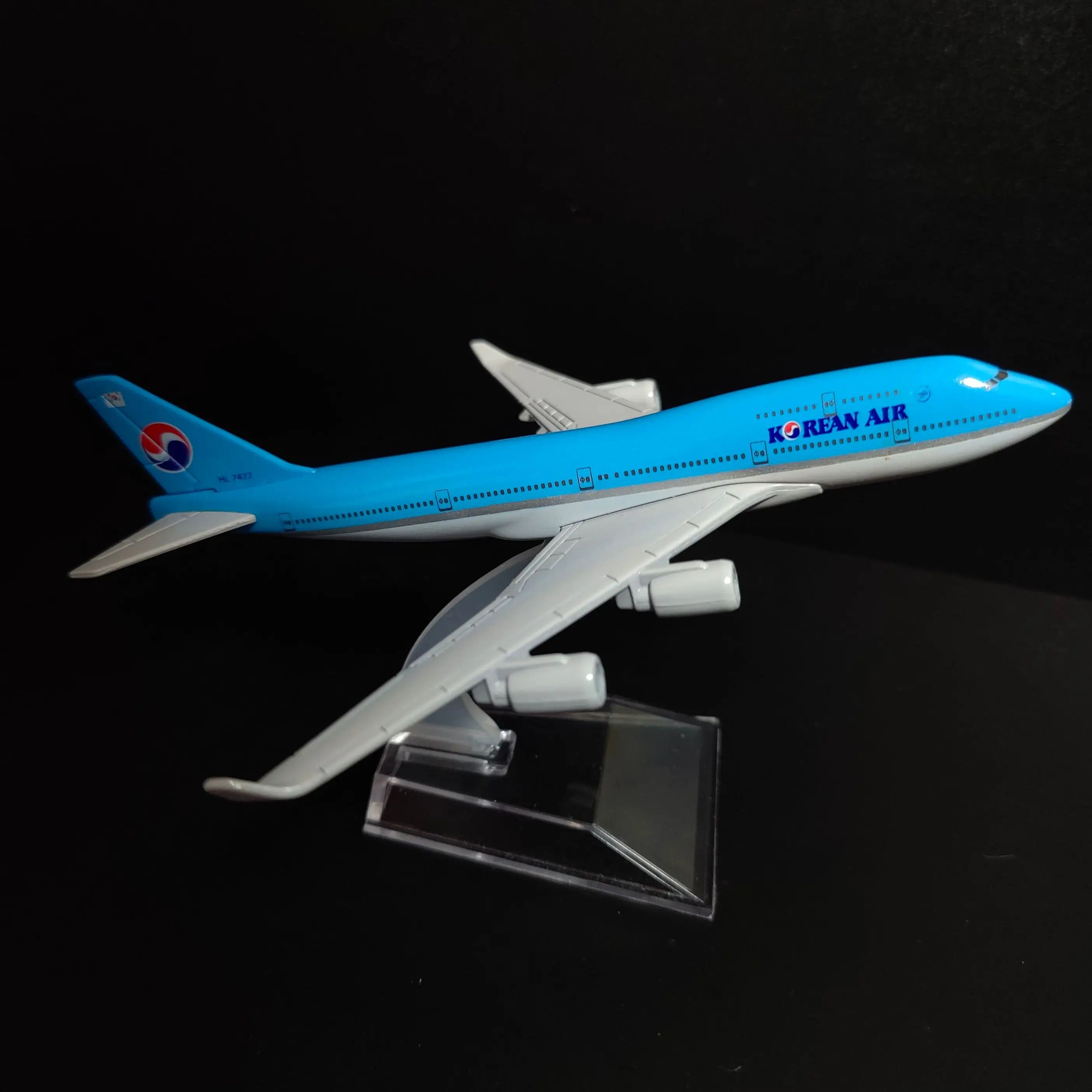 

Масштаб 1:400, металлическая копия авиации, 15 см, Корейская модель B747, аэробус Боинг, литые миниатюрные игрушки для мальчиков и девочек