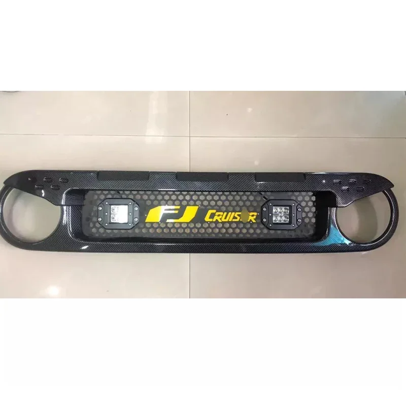 Фото Защитная решетка радиатора для Toyota FJ Cruiser (2007-2020), ABS, хром/черный/серебристый, заводское производство №4