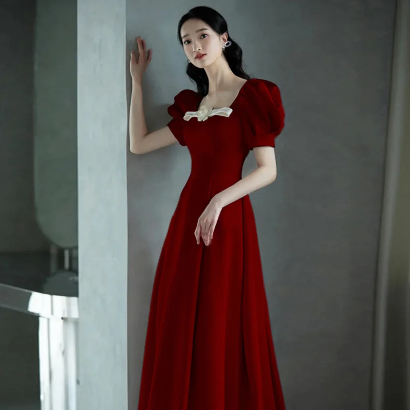 Женское свадебное платье с квадратным вырезом бордовое длинное для выпускного