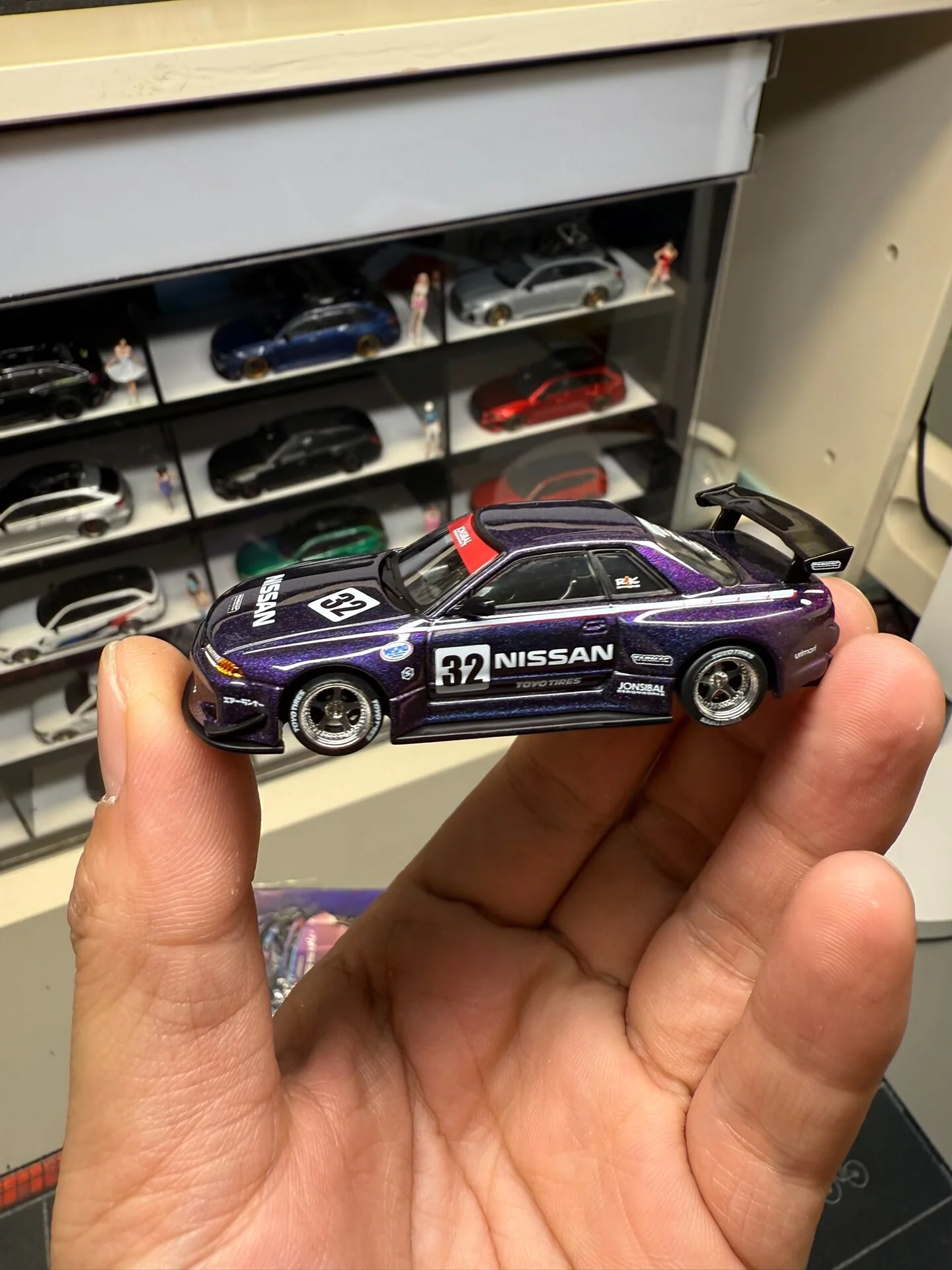 Фото Модель автомобиля JONSIBAL Skyline R32 Widebody из сплава, масштаб 1:64, Diecast Tarmac Works TW №2