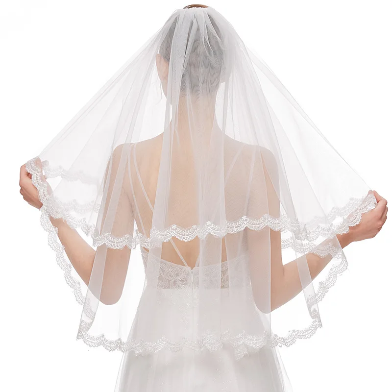 

2022 Appliques Lace Bride Wedding Lace Veil Short Waist Veils 2 Tier Soft Tulle Veil Bridal Veils with Comb (Ivory)