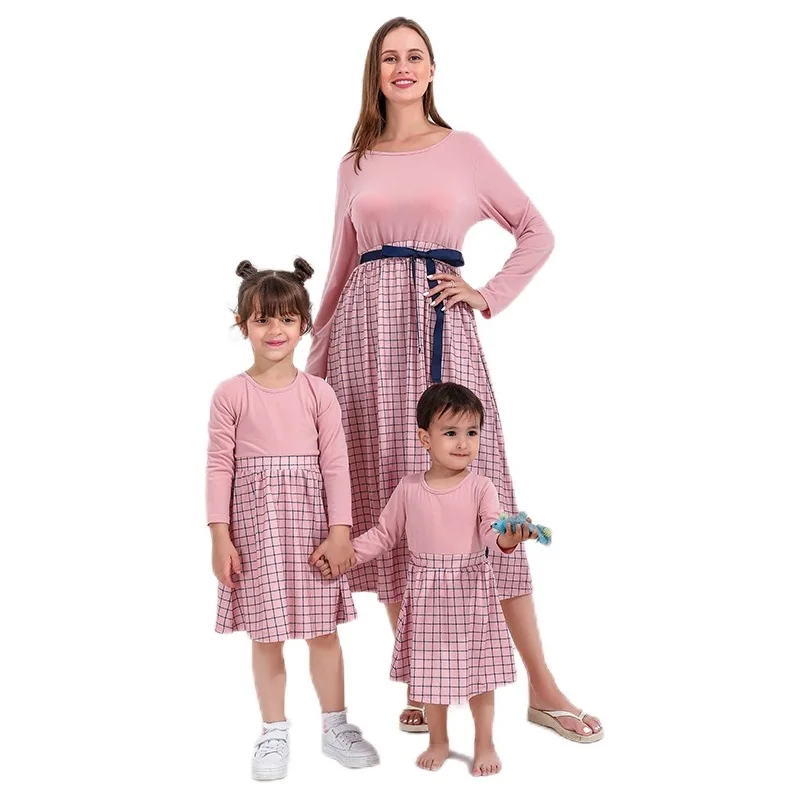 

2023 Spring Mother Daughter Dresses Family Set Plaid Mom Baby Mommy and Me Matching Clothes Fashion Woman Girl Long Sleeve Dress