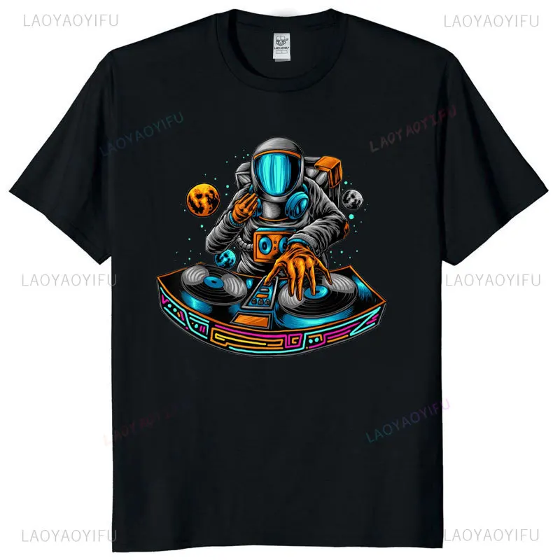 Хлопковые Графические футболки с изображением астронавта психоделической
