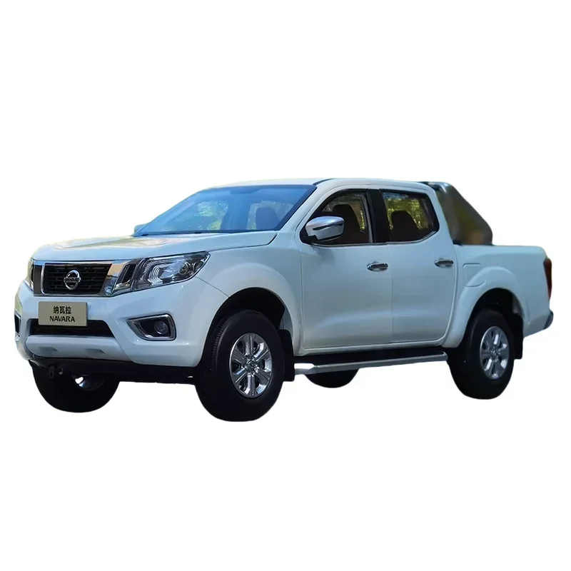 1:18 Nissan NAVARA внедорожник пикап модель из сплава детская коллекция декоративных