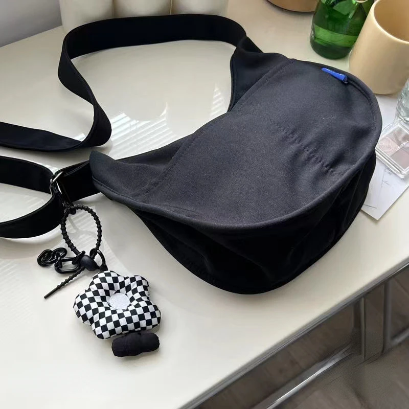 Women Shoulder Bags Female Student Bag Shopping Messenger Small Bag Canvas Dumpling Bags Light Exquisite Portable Crescent Bag