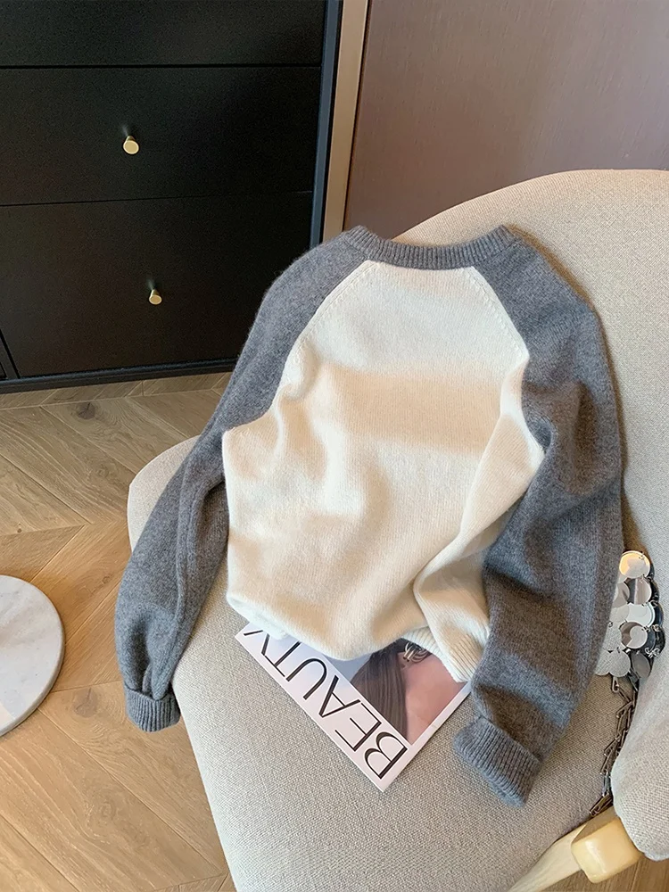 Бренд распродажи светло-серый свитер с вышивкой женский осенне-зимний