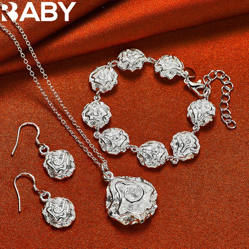 

Женский ювелирный комплект из колье и серёг, из серебра 925 пробы