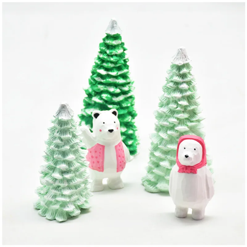 

Silicone Candle Molds for Creating Stunning 3D Christmas Tree Candles - Perfect Holiday Decorations