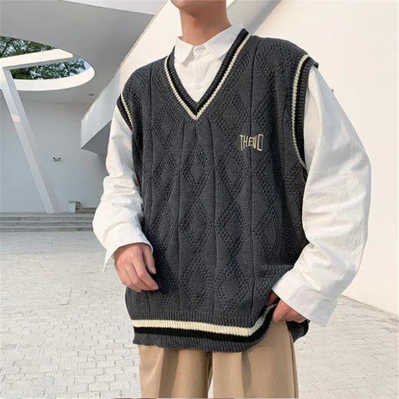 Men's Sweater 2023 Spring and Autumn Sweater Vest Men's Fashion Street Style V-neck Solid Color Loose Sleeveless Vest Pullover