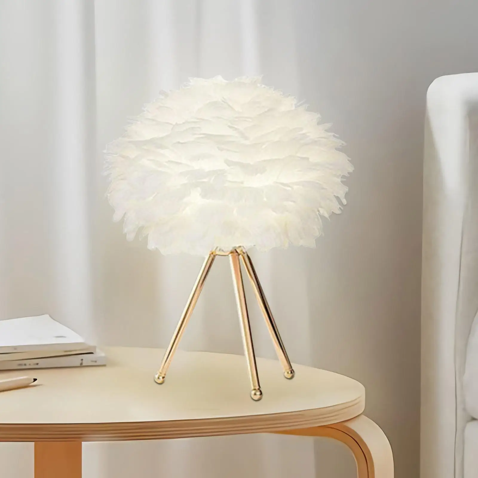 

Nordic Feather Table Lamp Desk Light Feather Lampshade Romantic Atmosphere Light for Bedroom Wedding Study Room Home Decoration