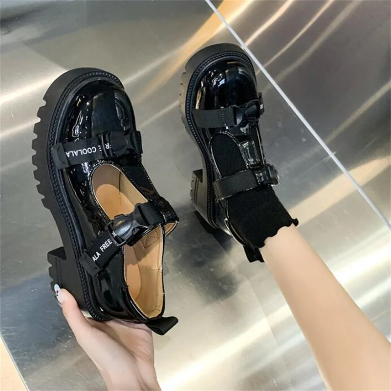 

Mary Jane Shoes Women Summer New Patent Leather Thick Bottom Casual Retro British Style Oxfords Shoes For Women Black White