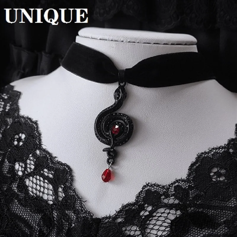 

Gothic Black Snake Choker for Women Girls Fashion Witch Jewelry Red Crystal Pagan Dress Accessories Black Velvet Necklace Trend