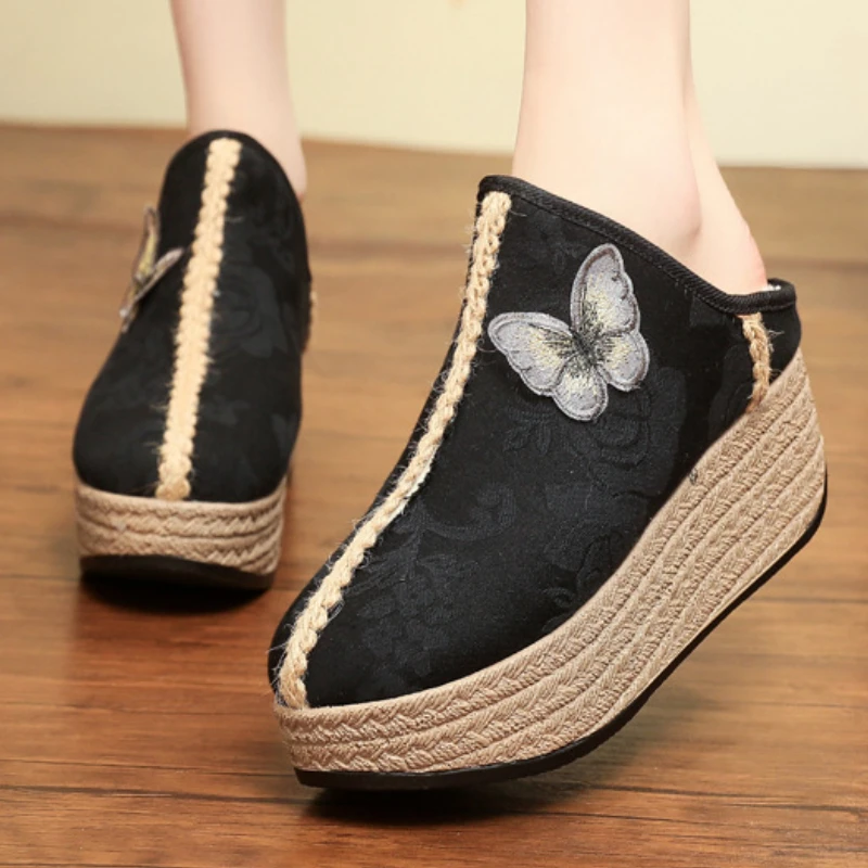 

Туфли женские льняные на платформе, брендовые дизайнерские лоферы, Цветочная вышивка, мюли, с аппликацией бабочки, рыбацкая обувь, весна