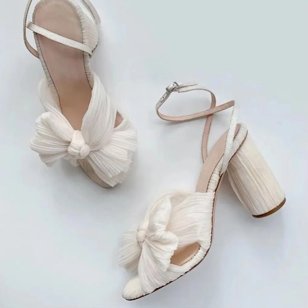 2022 Elegant Summer Sandals Dress Party Women High Heels Wedding Shoes Butterfly Knot Peep Toe Designer Bride Shoes Plus Size 43