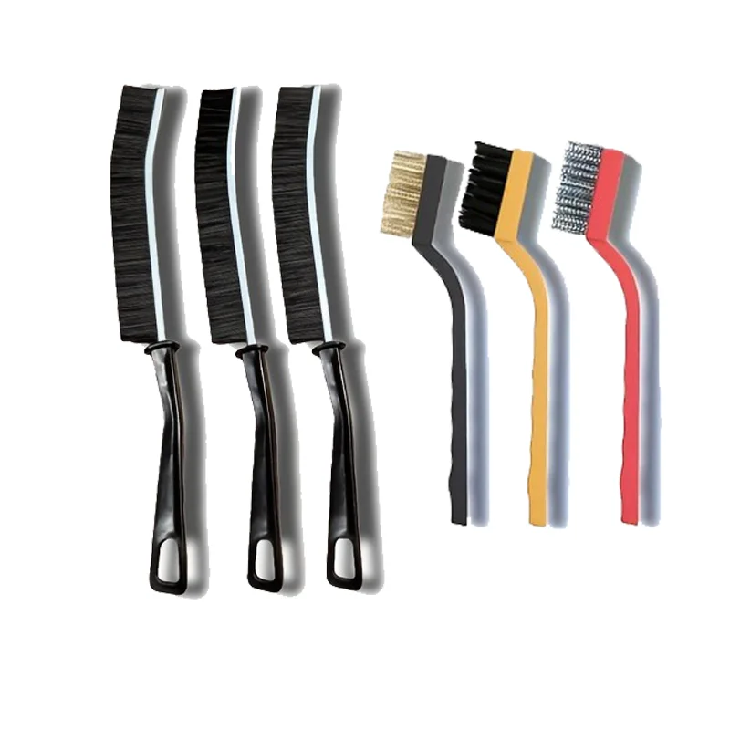 

Щетка для чистки щелей пластиковая