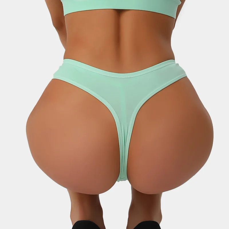 Хлопковые трусики женские больших размеров со средней посадкой невидимые