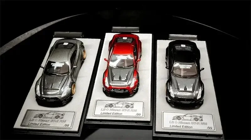 Модель Qidian 1:64 GT-R R35 LB Carbon-Hood Limited299 автомобиля из смолы
