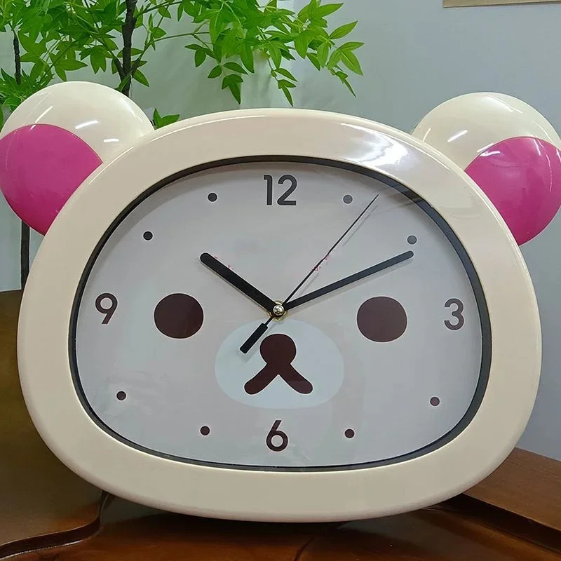 

Настенные часы с медведем Рилаккума