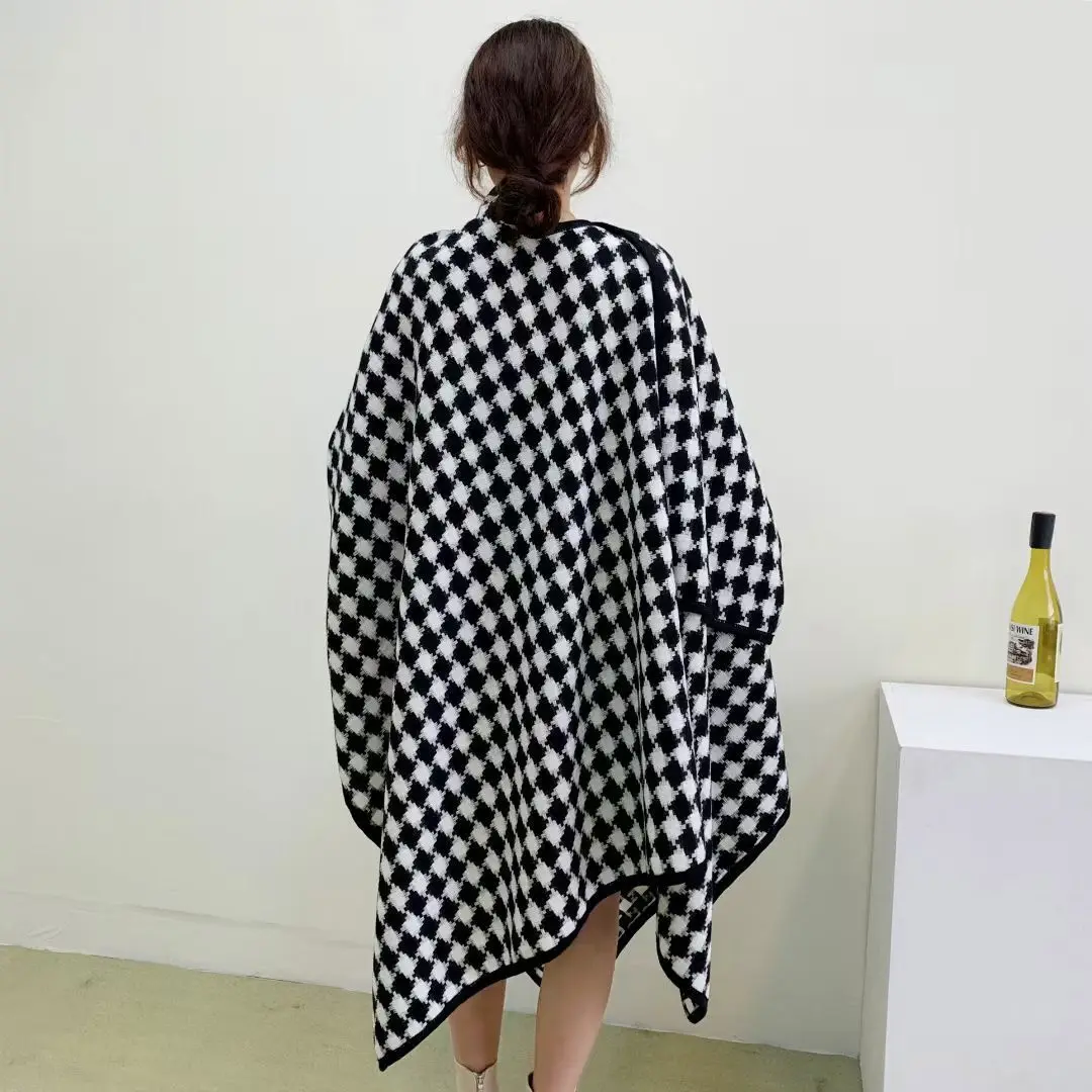 SC245 2018 Женский вязаный клетчатый бархатный кардиган с вырезом плотный пончо