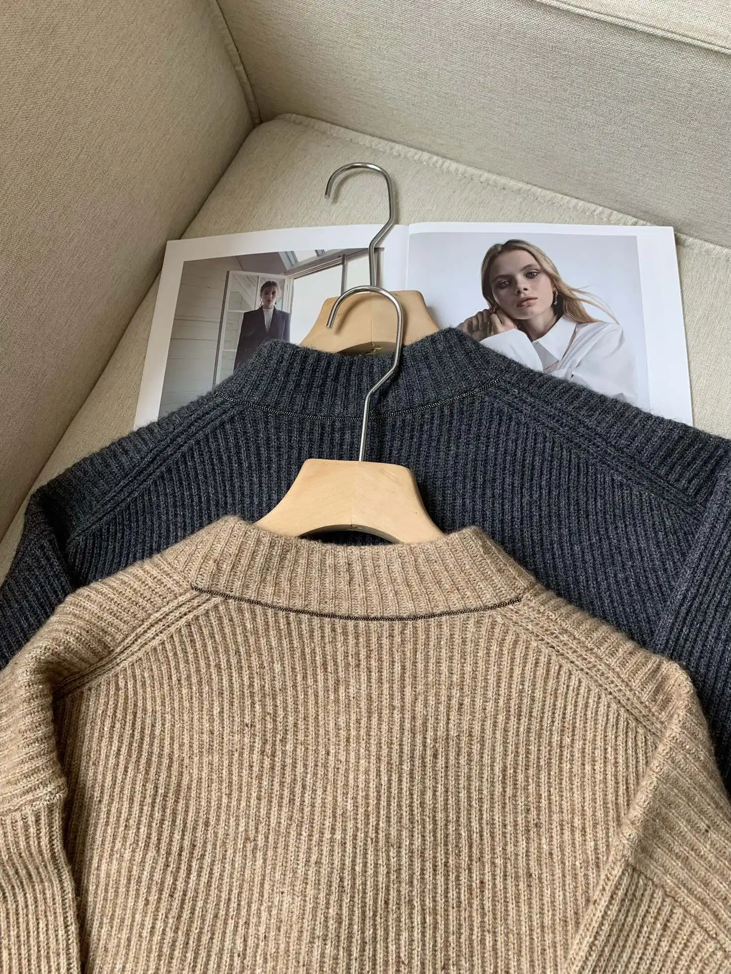 Женский Осенний 2024 кашемировый кардиган с V-образным вырезом и блестками женский