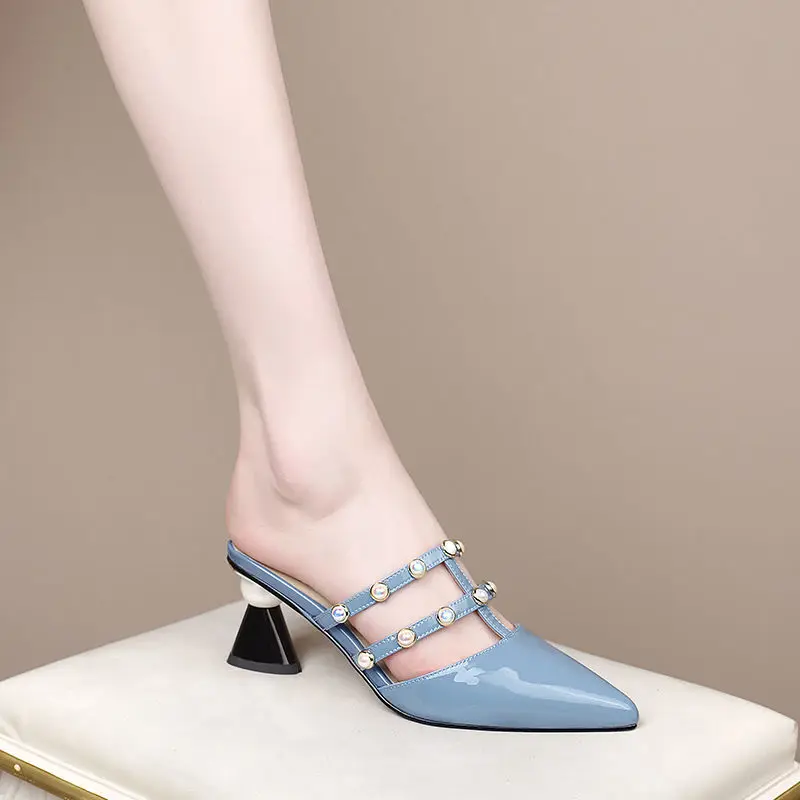 2023 Summer New Soft Patent Leather Pointed Toe Toe Sandals and Slippers Pearl High Heel Shaped Heel Fashion Women's Shoes