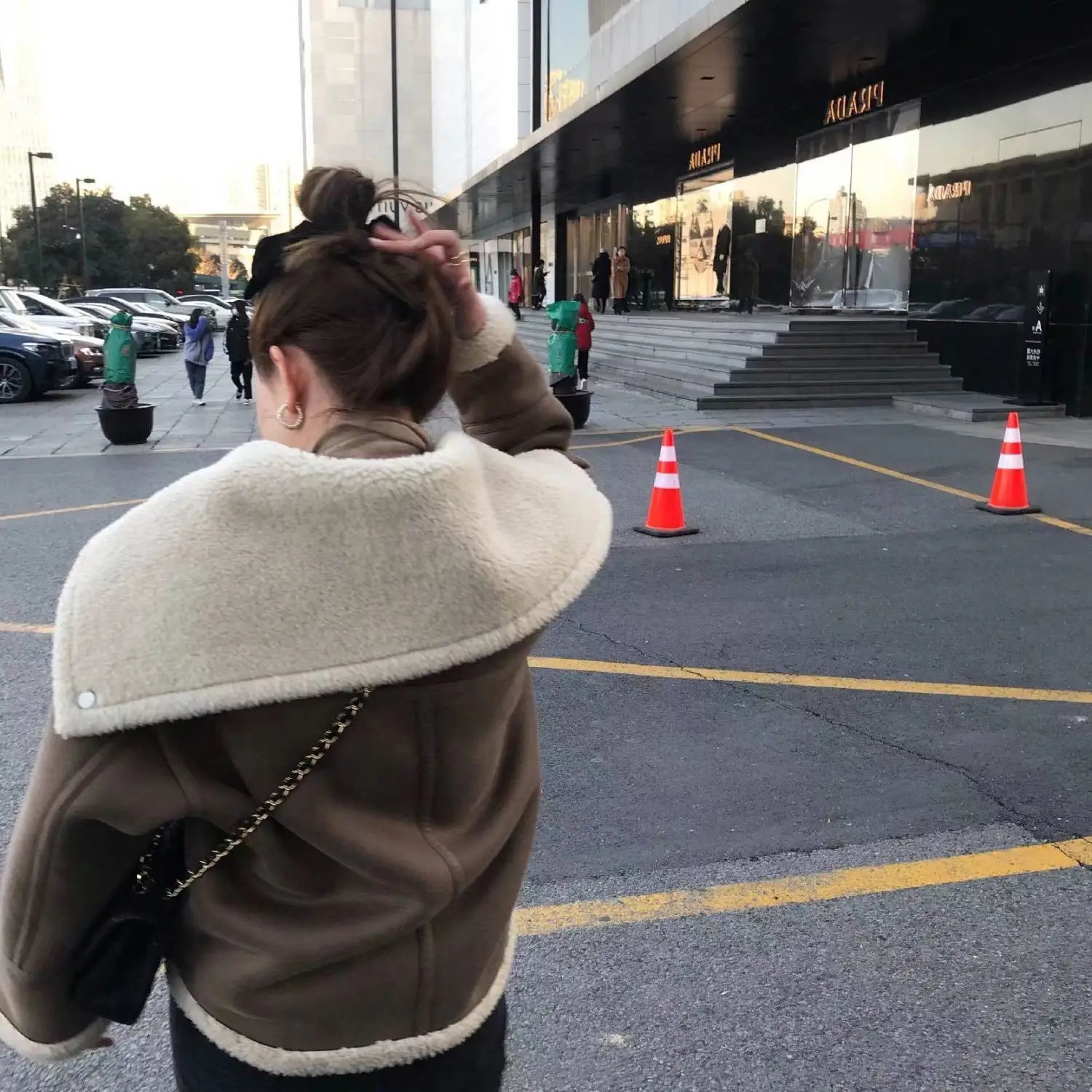 Faux Fur Coat Women Winter New Lambswool Sheepskin Thick Warm Biker Jacket Female Clothing Black Chic Pu Outerwear Loose Tops