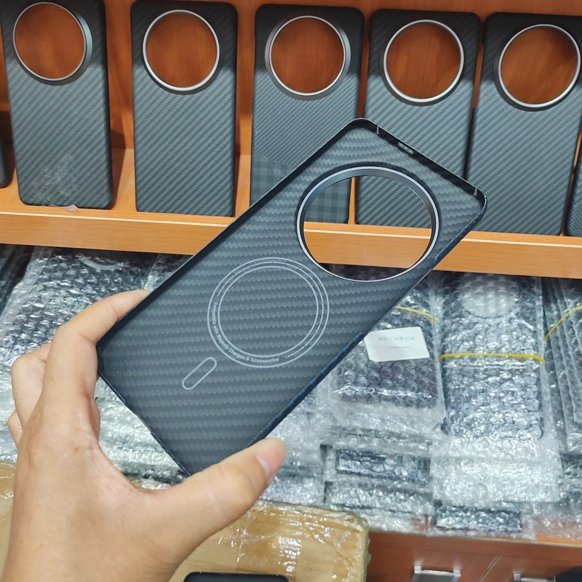 Магнитный чехол для телефона из настоящего углеродного волокна 600D Xiaomi 14 ультра