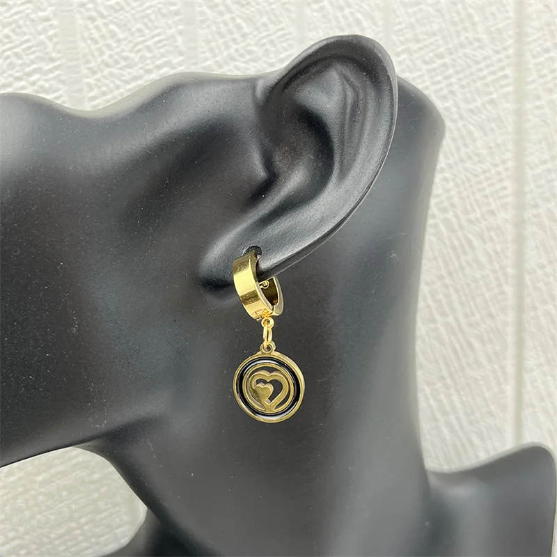 

Heart-shaped Earrings for Women Personalized Fashion Stainless Steel Jewelry Silver Gold Charm Earring Fashion Beautiful Gift