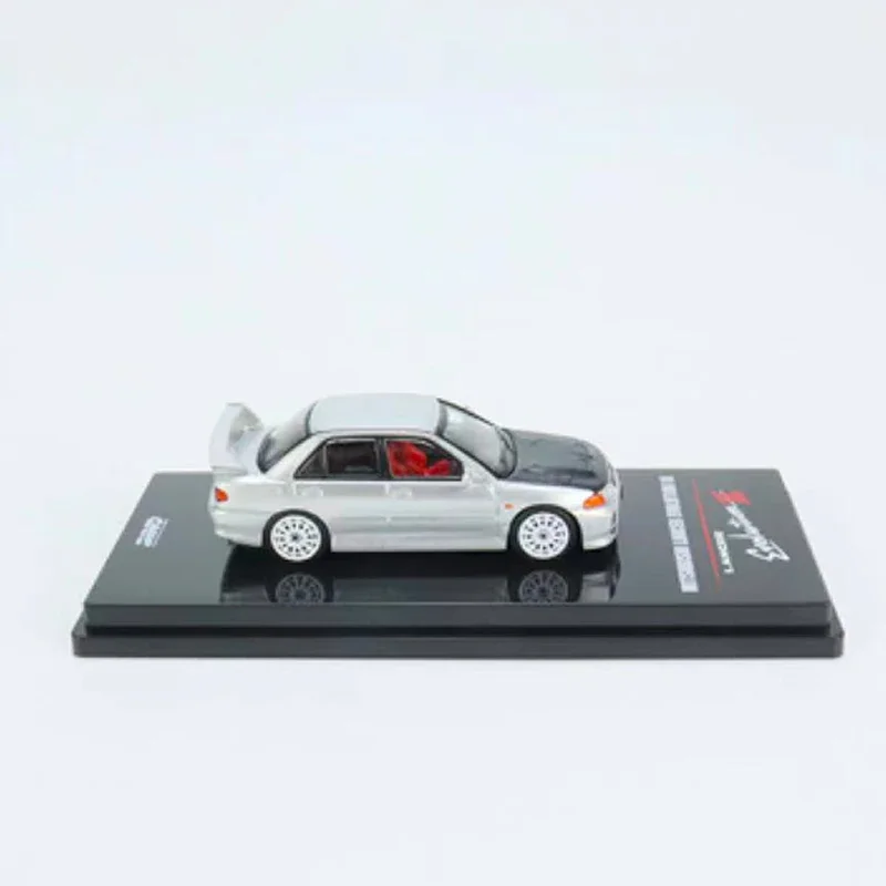 Модель автомобиля INNO 1:64 EVO III коллекция литых под давлением автомобилей из сплава