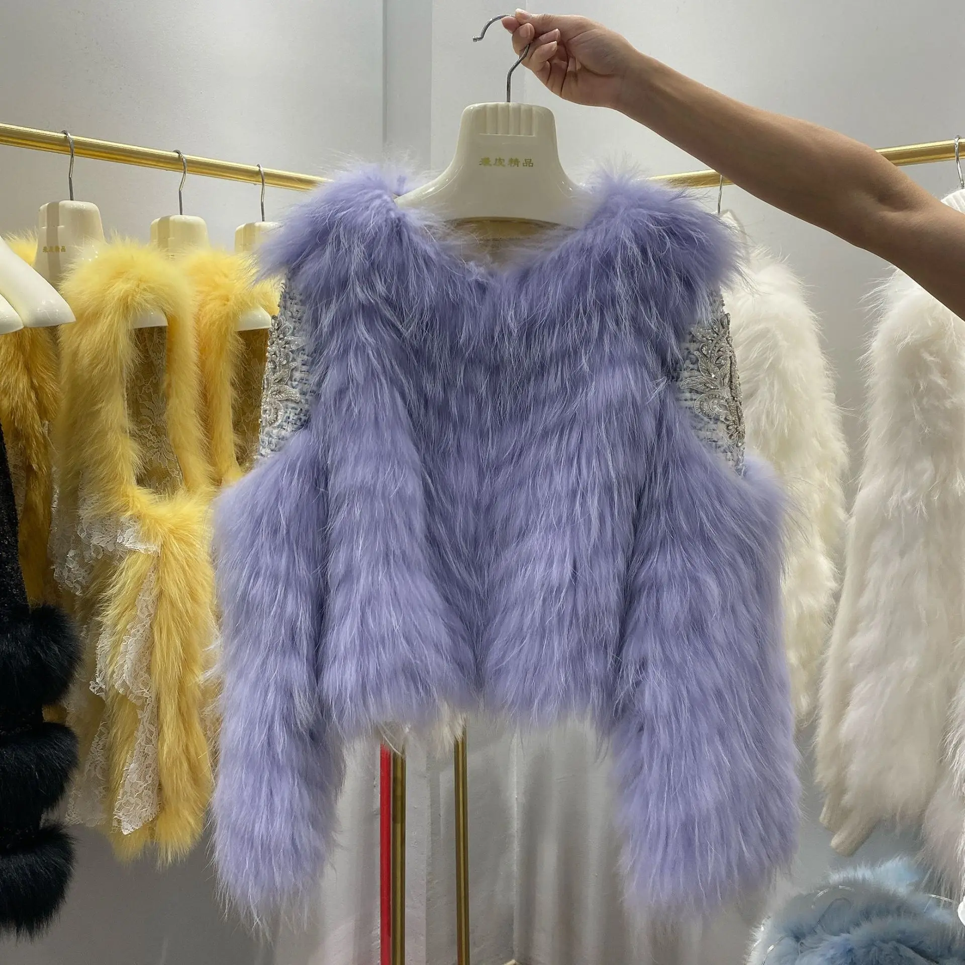 2022 New Real Fur Coat Young Women Fashion Beautiful Bling Beaded Short Fox Fur Overcoat For Autumn Winter Raccoon Fur Outerwear