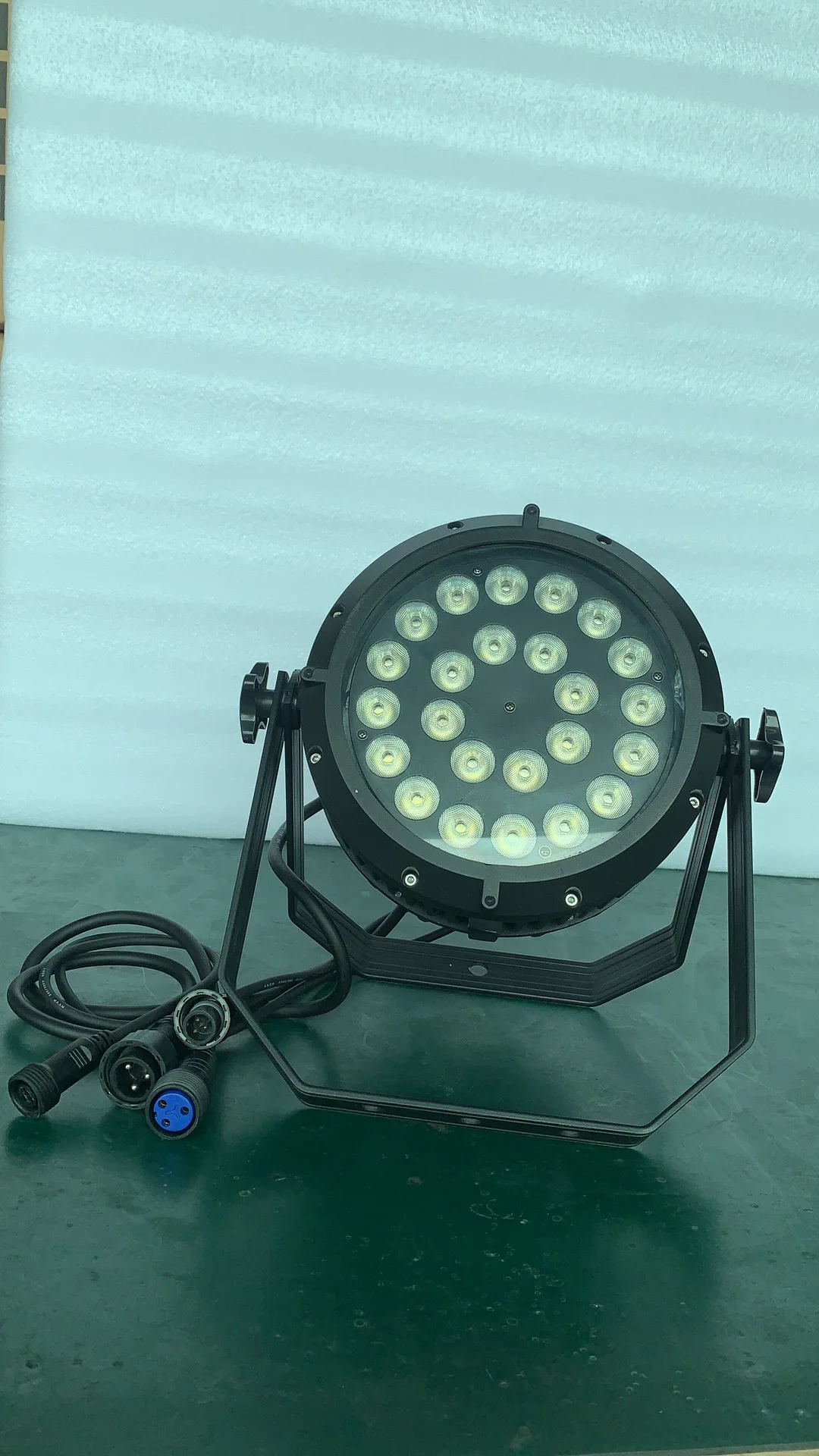 

4pcs/lot 24x10W 4 in 1 rgbw led waterproof par light wash disco stage lighting for bar ip65 aluminum housing