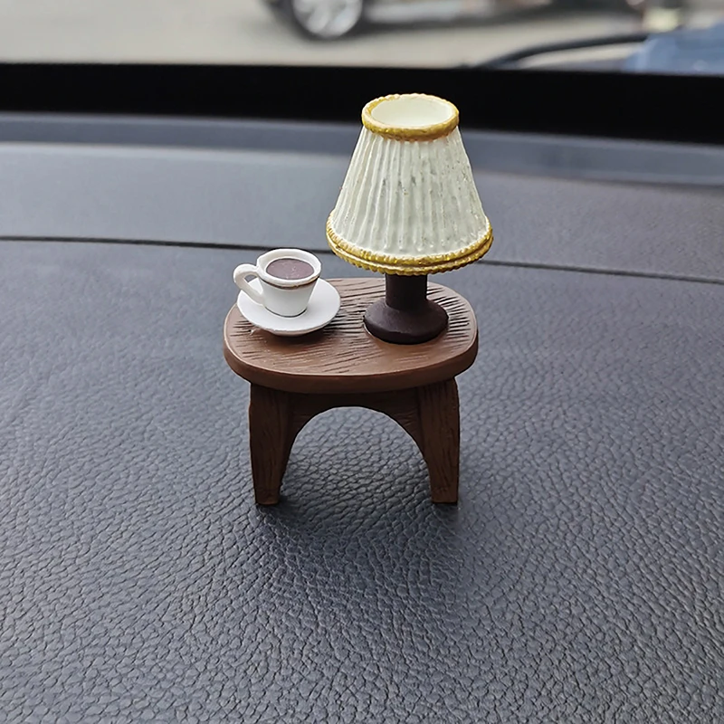 

Миниатюрная статуэтка из канифоли