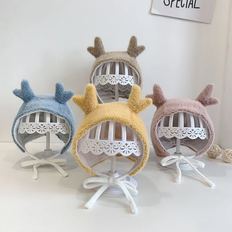 

Cute Antlers Plush Beanies & Rope Winter Warm Crochet Bonnet Infant Toddler Ear Protection Knit Cap Photo Props Gorras Fit 3-18M