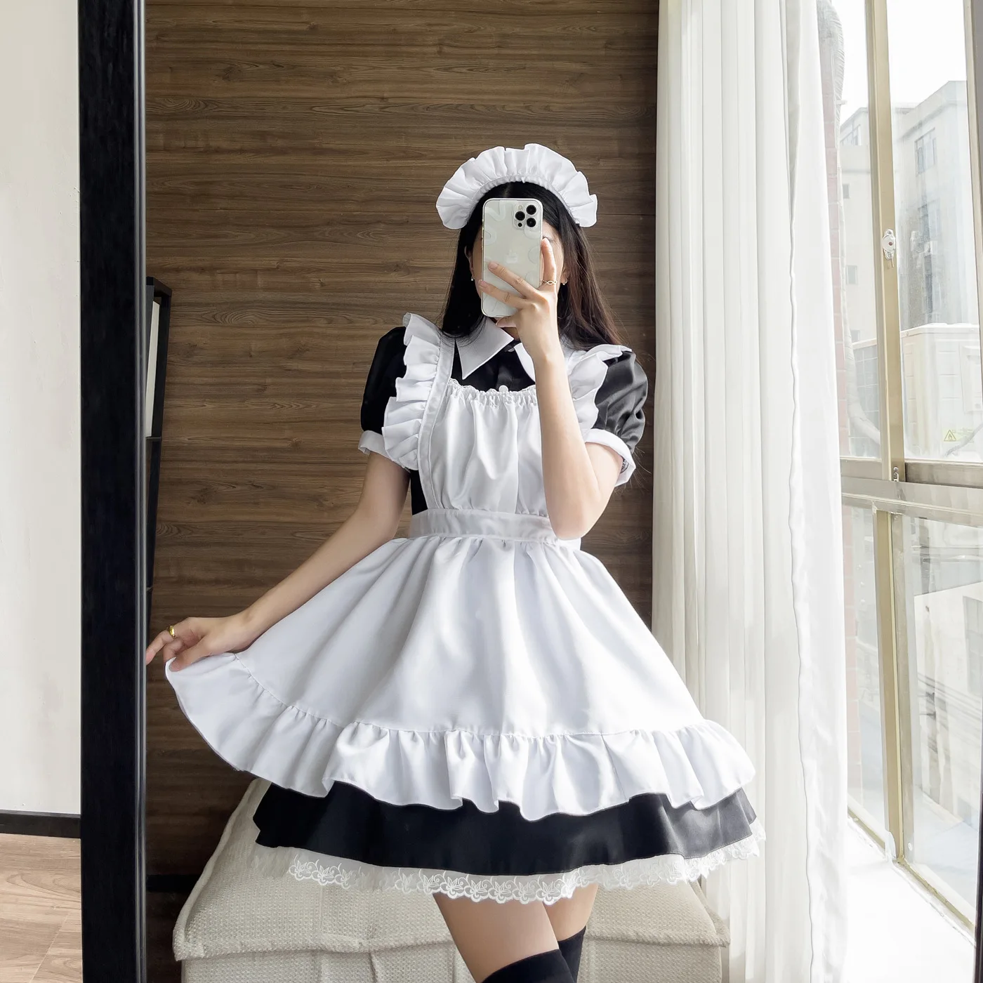 

Women Lovely Maid Cosplay Costume Short Sleeve Retro Maid Lolita Dress Cute Japanese French Outfit Cosplay Costume Plus Size 5XL