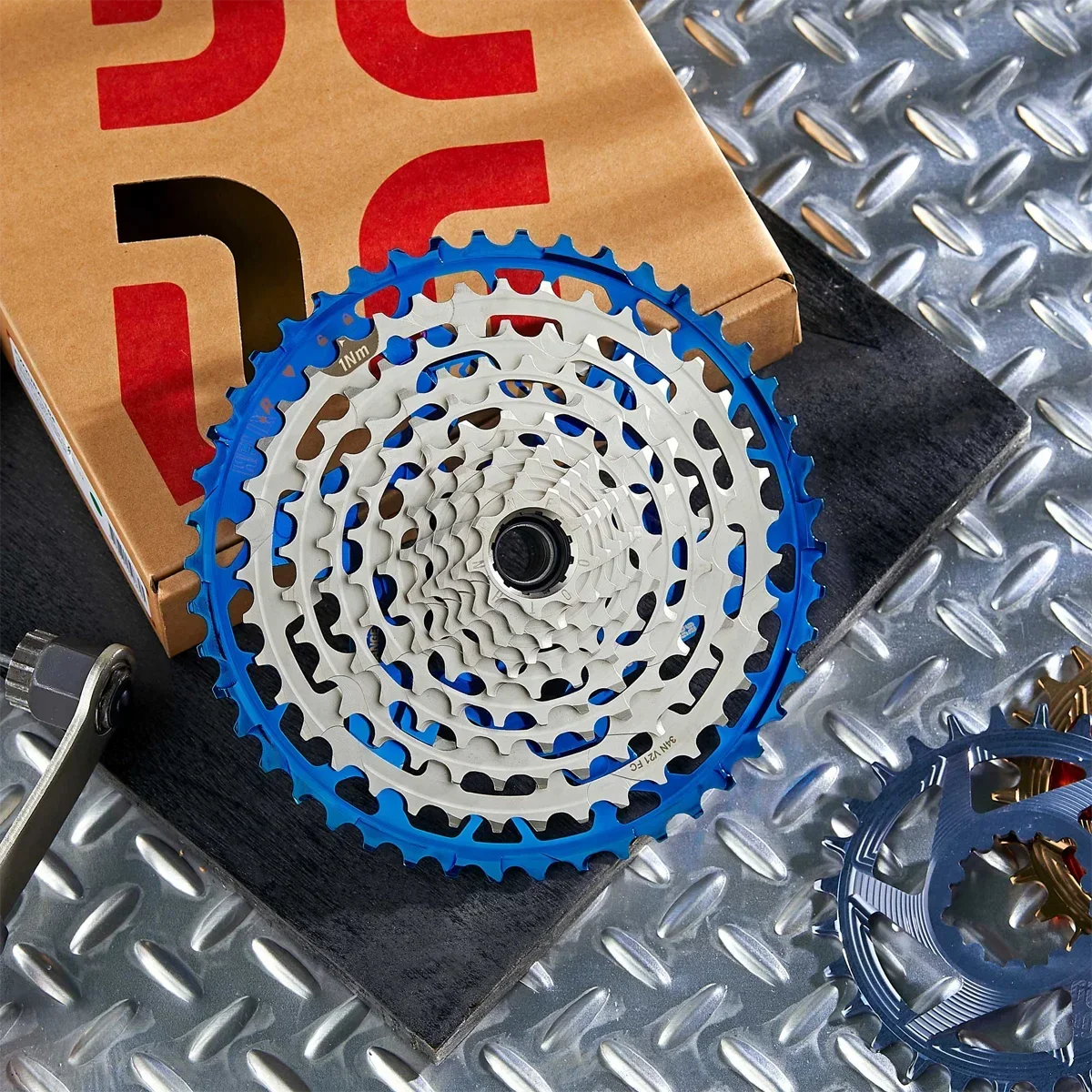 ethirteen Helix Race 11-скоростная кассета 9-46T 11 скоростей диапазон 511% 370 грамм 1 алюминиевая