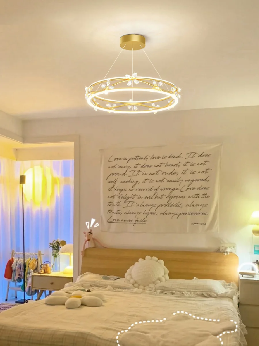 

Gypsophila bedroom chandelier modern living room chandelier light luxury crystal flower lamp master bedroom creative lamp design