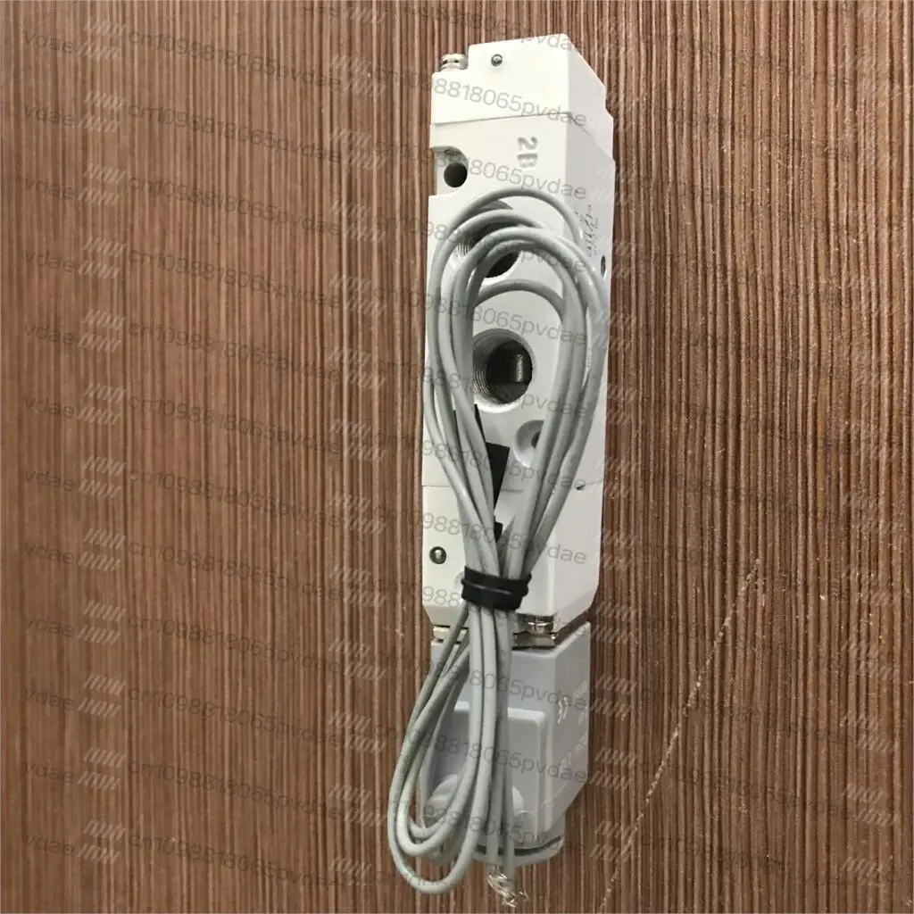 Фото Новый соленоидный клапан MVSD-180-4E1 MVSD1804E1, катушка DC24V №1