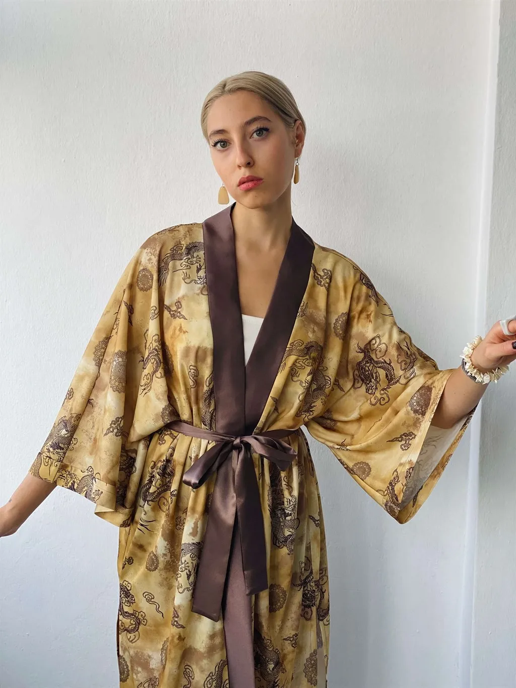 

Retrobird Design Women 'S Kimono Casual Cut Tan Color Double Fabric One Side Printed Women 'S Standard Kemerli Long Kimono