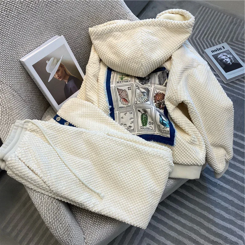 

Женский костюм с вафельным капюшоном + спортивные брюки с широкими штанинами, повседневная осенне-зимняя модная толстовка из двух предмето...