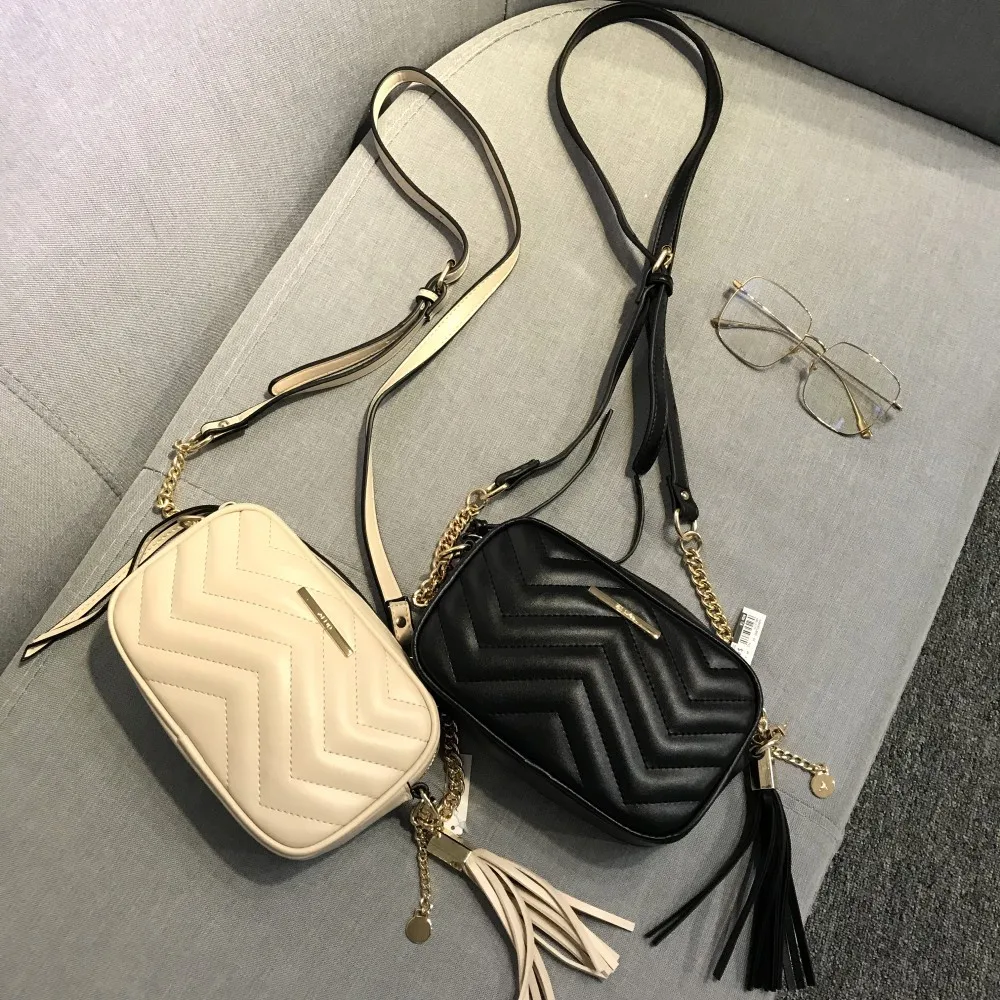 

2022 New Luxury Brand Handbag Simple Tassel Square bag Quality PU Leather Women's Designer Handbag Lock Shoulder Messenger bags