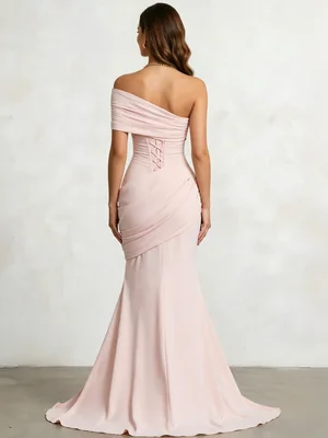 Фото Изысканные вечерние платья для выпускного бала в стиле русалка, на одно плечо, короткие и длинные, с асимметричной драпировкой №3