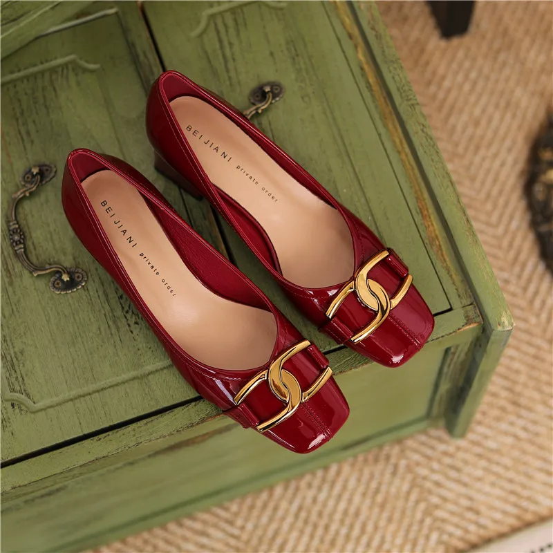

Sheepskin square toe heels women's block heel French vintage duo wearable heel single shoe patent leather metal autumn
