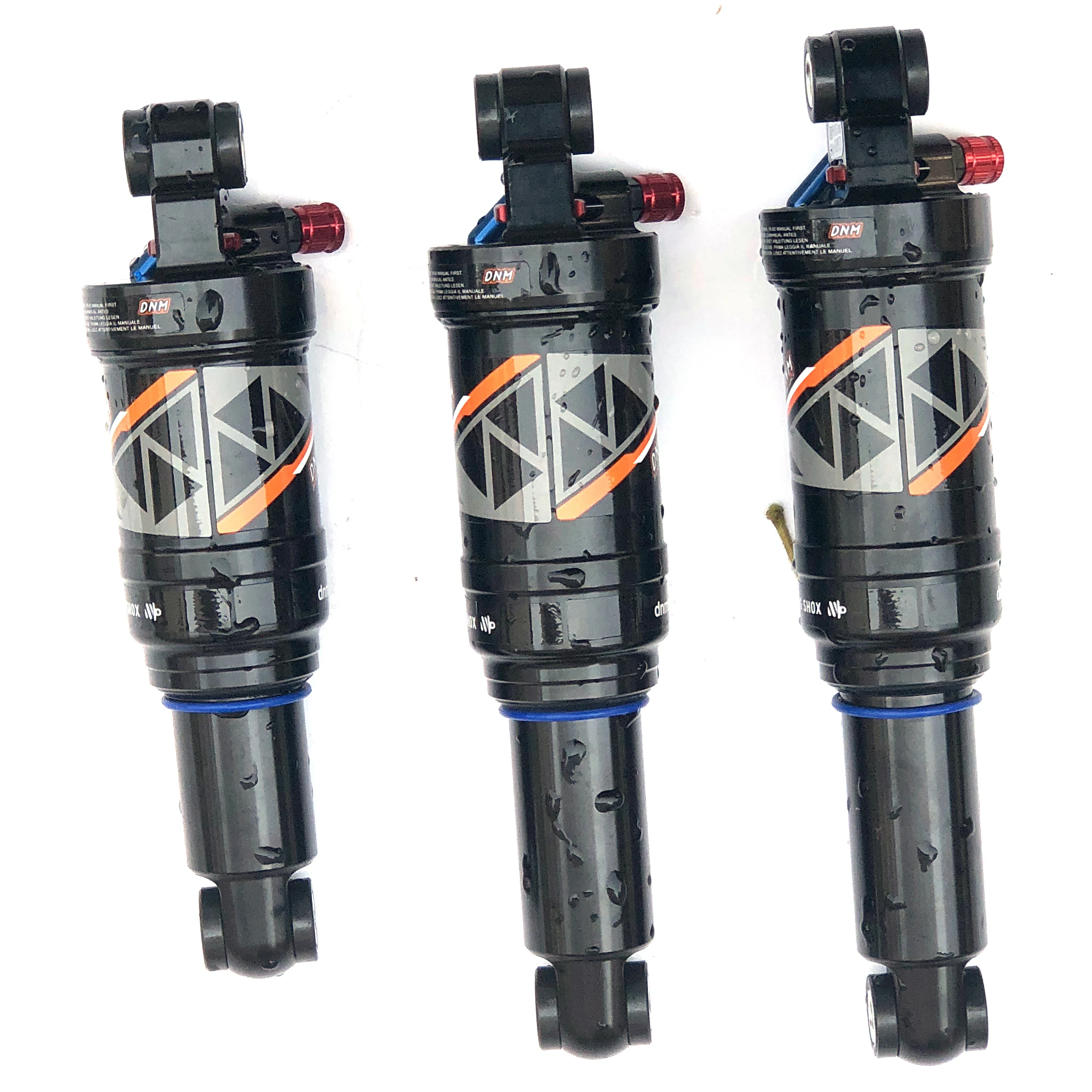 Фото Задний амортизатор DNM MTB Air с блокировкой 165/190/200 мм для даунхилла, AM, FR, XC, пружинный, AO-38RC №1