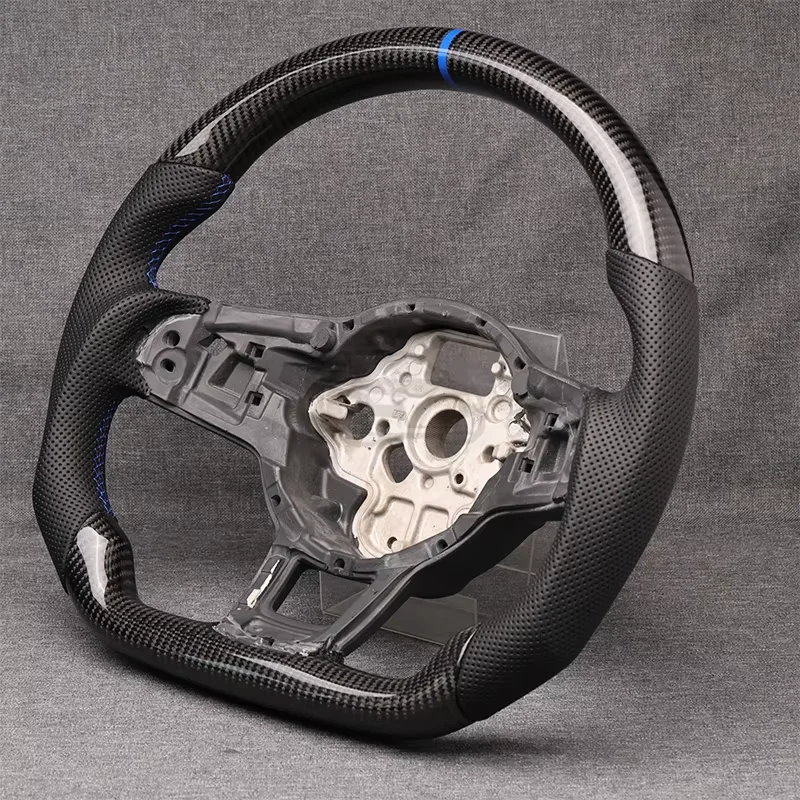Фото Рулевое колесо из углеродного волокна для VW Golf MK7/7,5 GTI/R/GTD/GTE, синее 2013-2020 — DSG Paddle с Tiguan/Passat/Polo GTI №3